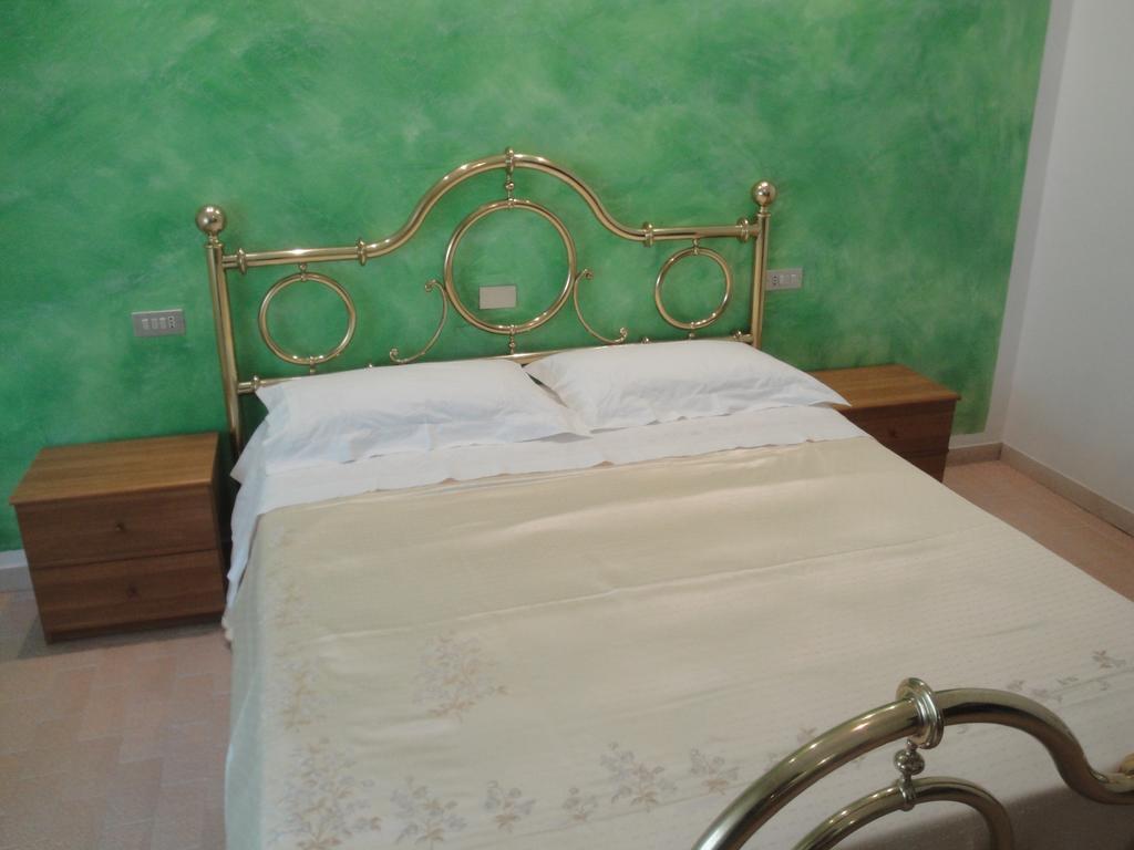 Bed and Breakfast Terrazza Sul Mare Фано Экстерьер фото